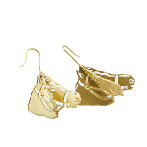 Intricately cut out by hand, these 14k yellow gold horse drop earrings are perfect paired with Meg C's hand cut, horse head pendant. Size: 1.5" drop; 23mm wide Metal: 14k Yellow Gold Handmade by Meg C